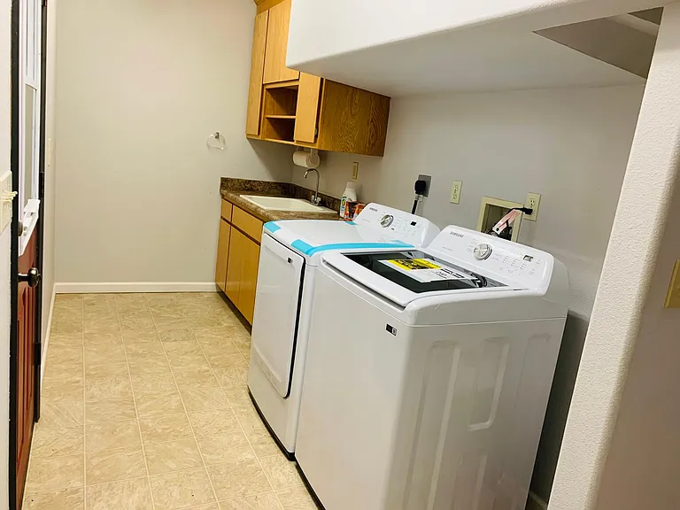 5535 Trish Ct — Photo 12