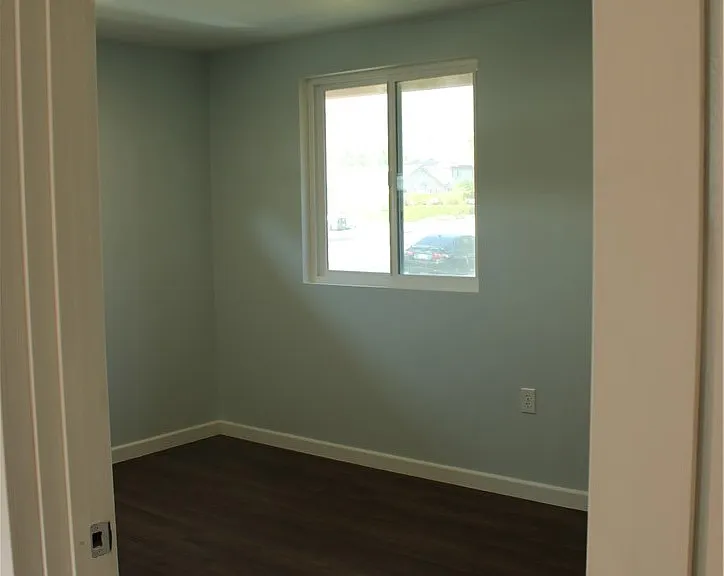 5776 Katherine St — Photo 10