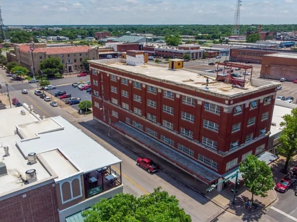 800 Austin Ave #408, Waco, TX 76701