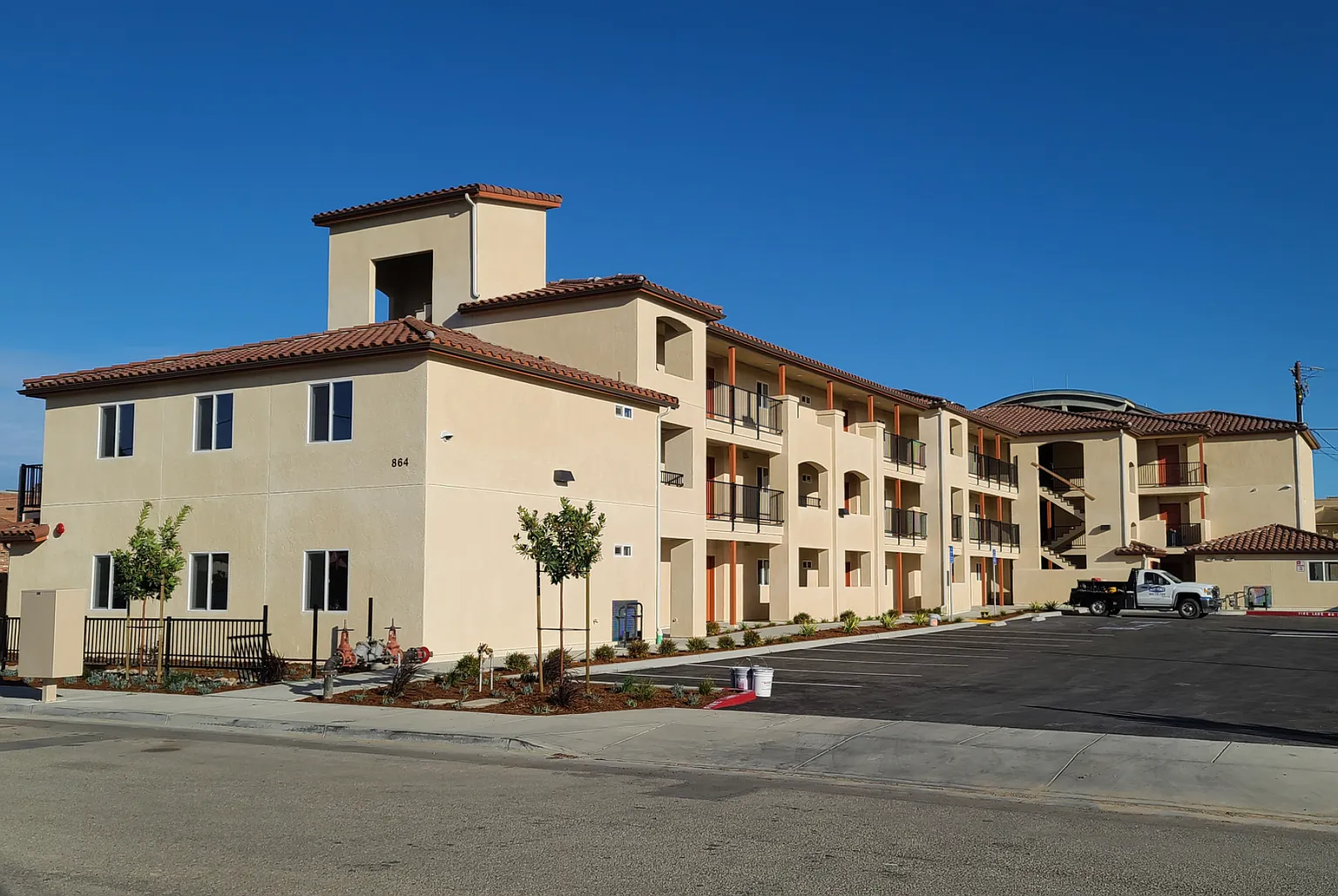 Pioneer - South — Photo 1