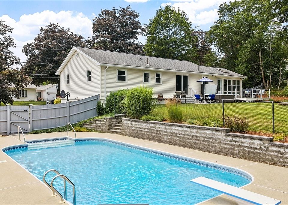 1st image of 78 Poulin Dr