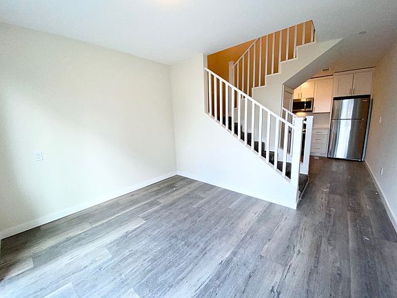 2nd image of 969 Pine St #G3