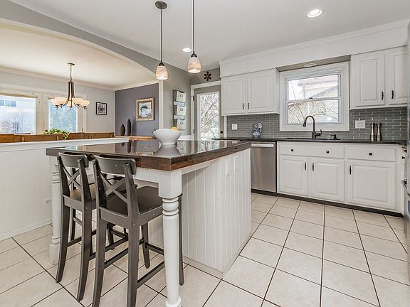 5th image of 741 Liberty Bell Ln
