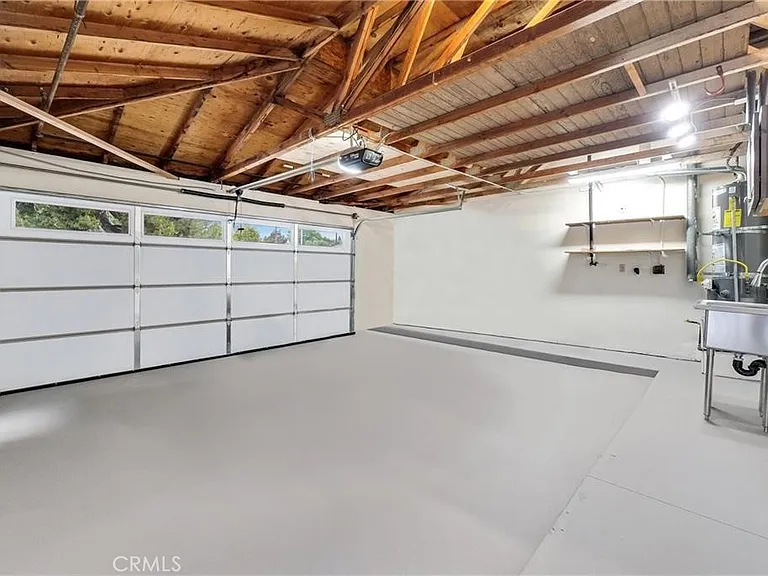 2644 Sycamore Dr — Photo 4