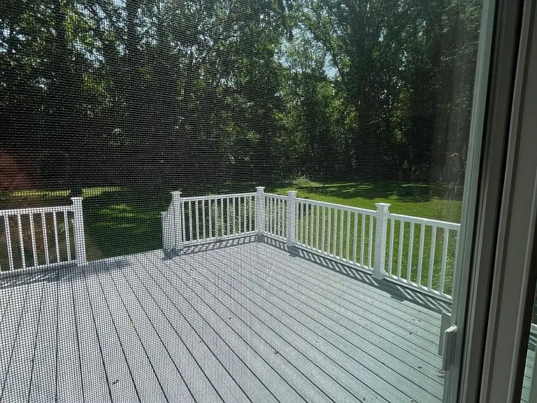 110 Hillary Dr — Photo 33