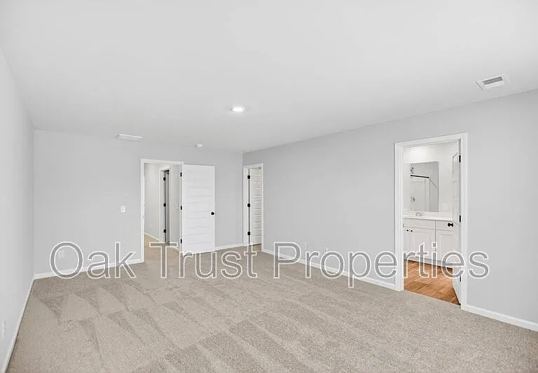753 Ridgley Dr — Photo 21