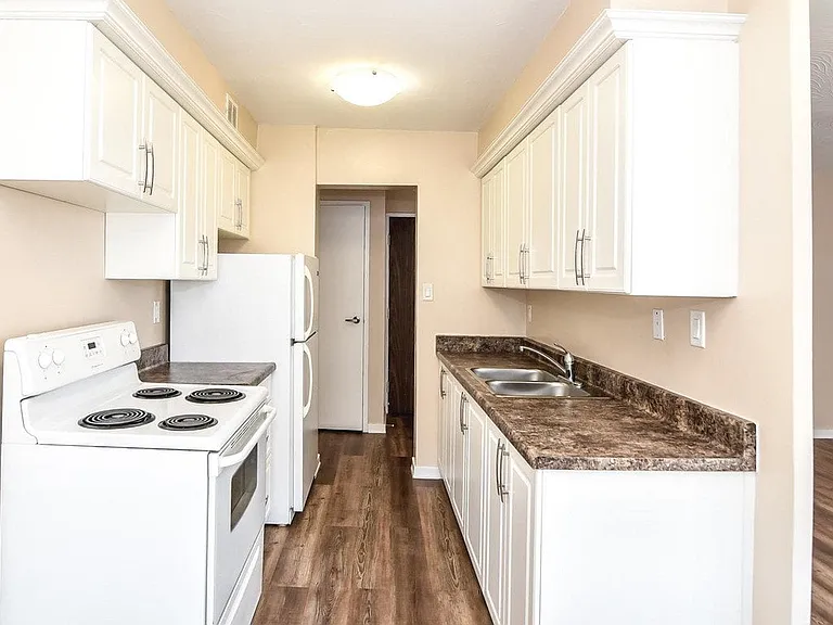 90 King St E #88 — Photo 11