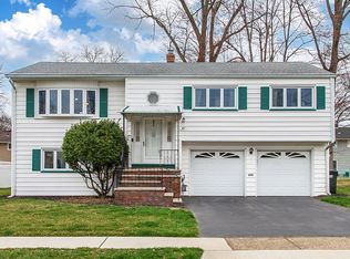 87 Nassau St, Clark, NJ 07066
