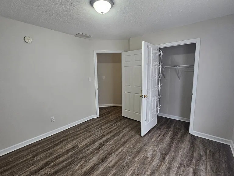 420 Orange St — Photo 11