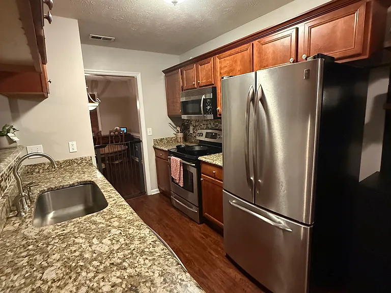 559 Cypress Pond Dr — Photo 4