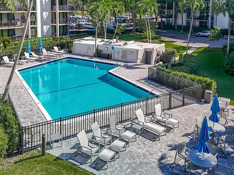 1350 River Reach Dr #118 — Photo 31