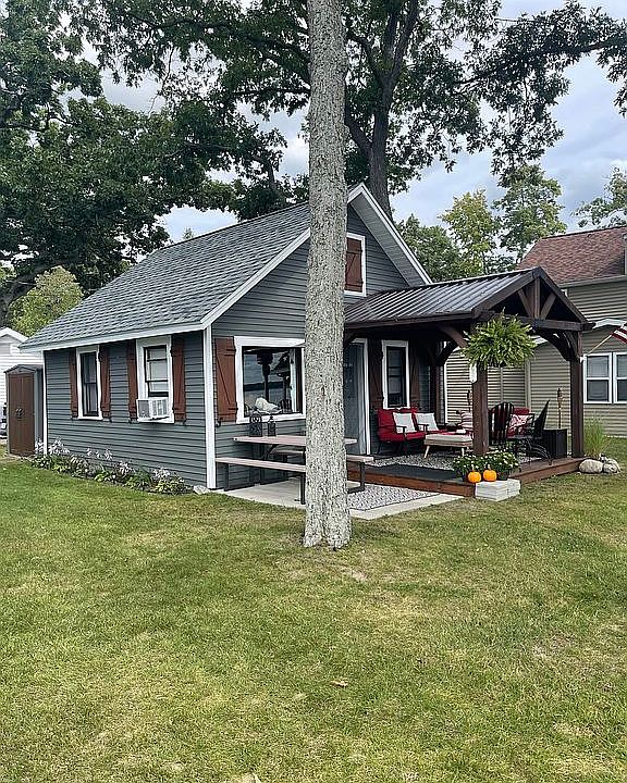 1st image of 7261 E Houghton Lake Dr
