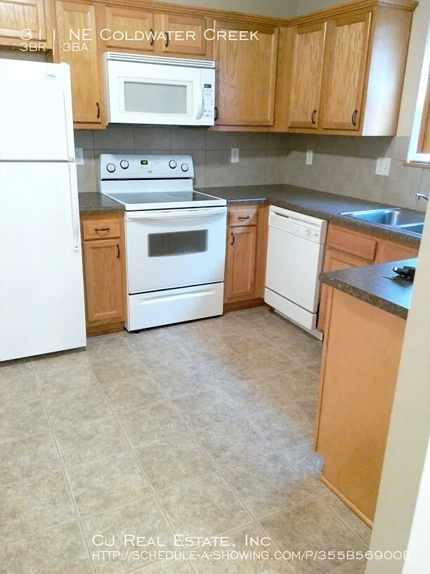 3 bed, 2.5 bath, $1,650 — Photo 4