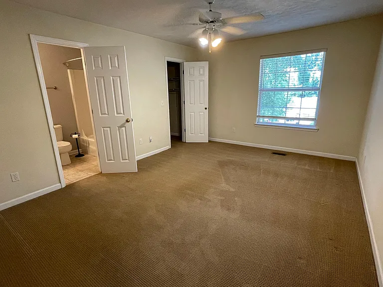 2441 Silver Palm Ln — Photo 15