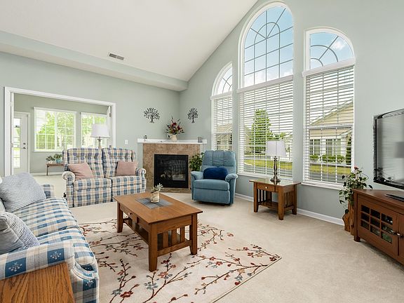5th image of 5302 Bridwell Ln
