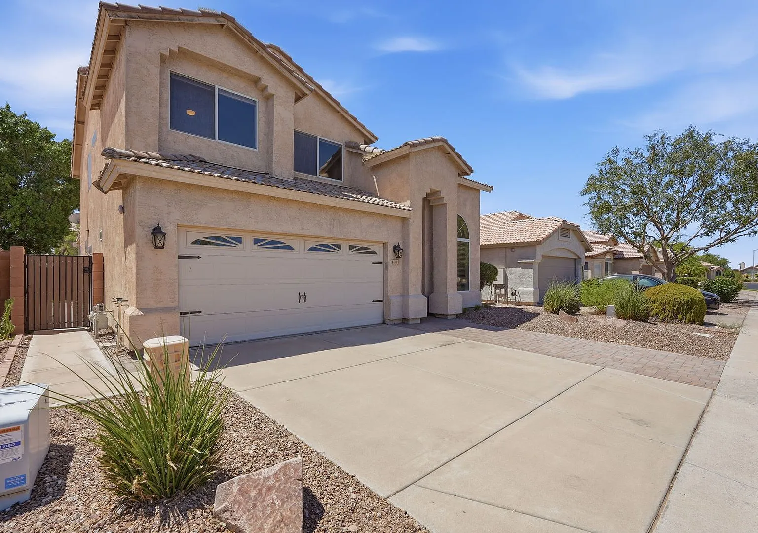 2 story home with private pool in Scottsdale — Photo 2