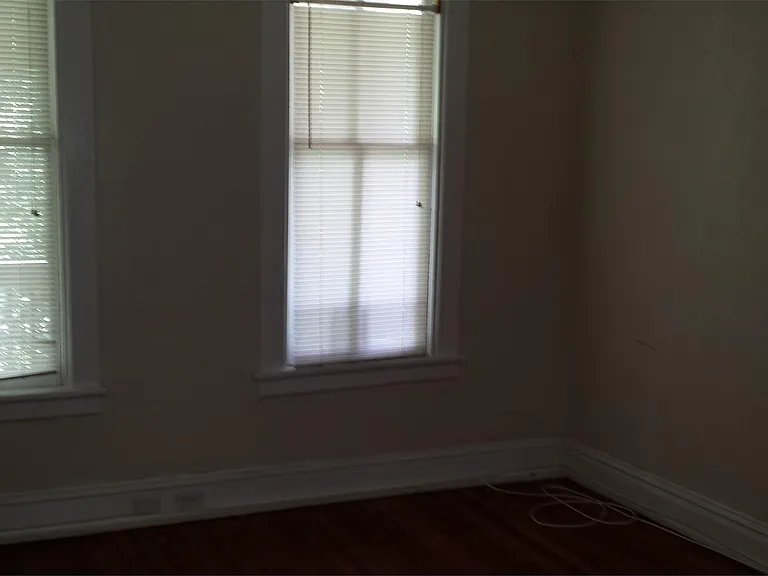 2406 3rd Ave #1-B-2 — Photo 6