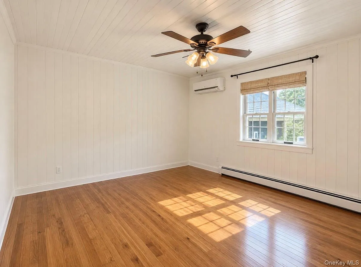 4 bed, 2.5 bath, 1300 sqft, $4,000 — Photo 4
