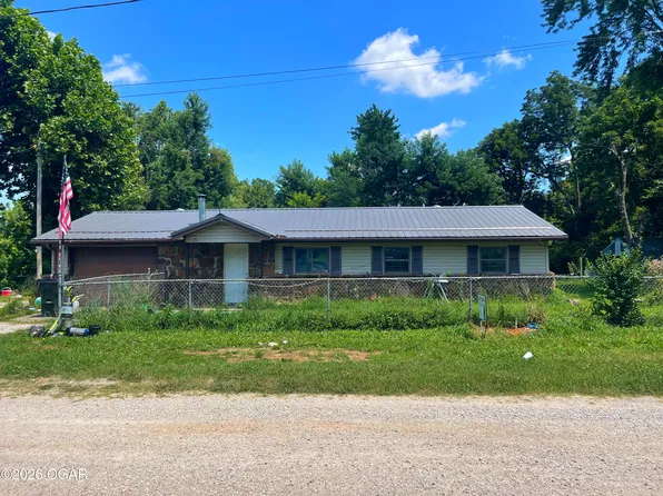 211 E Kelly St, Fairview, MO 64842