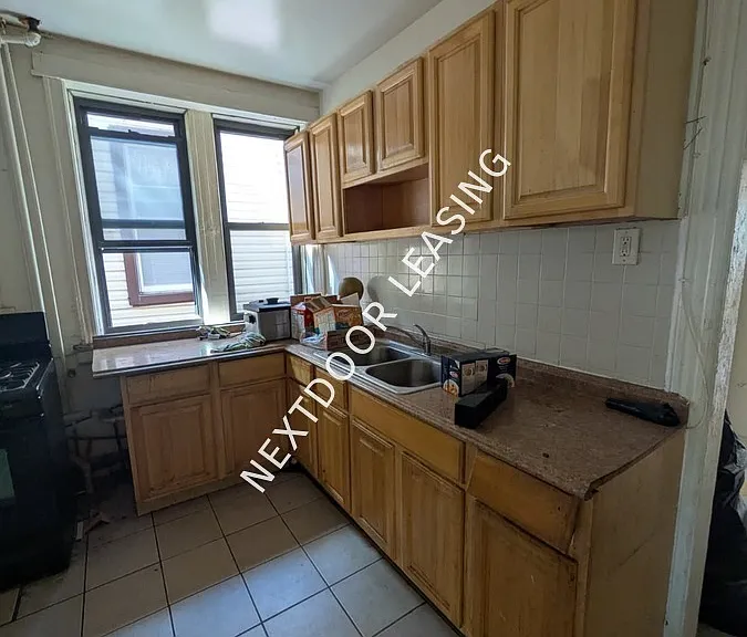 11 Grant Ave #2 — Photo 1