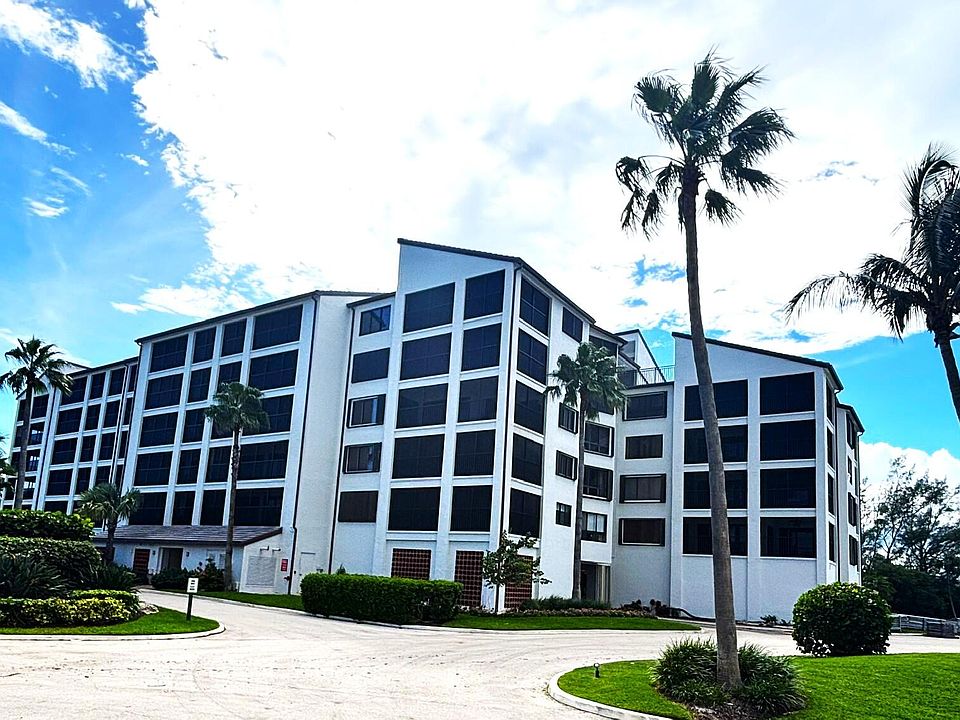 1st image of 500 OCEAN TRAIL Way #305