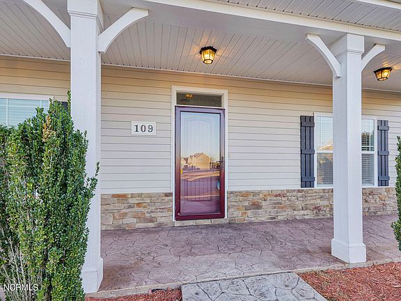 5th image of 109 Driftwood Drive