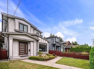 1370 Ross Rd, North Vancouver, BC V7J1V2