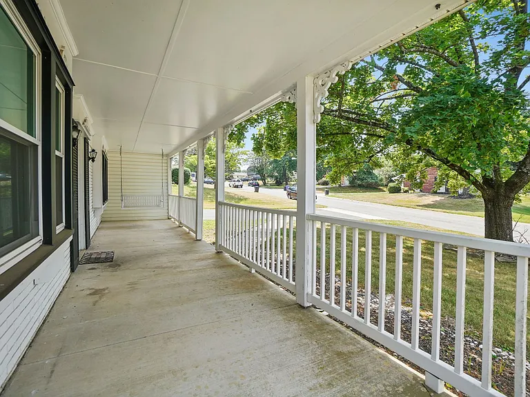 1108 Port Echo Ln — Photo 2