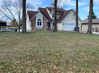 290 Deep Cove Dr, Edwardsville, IL 62025