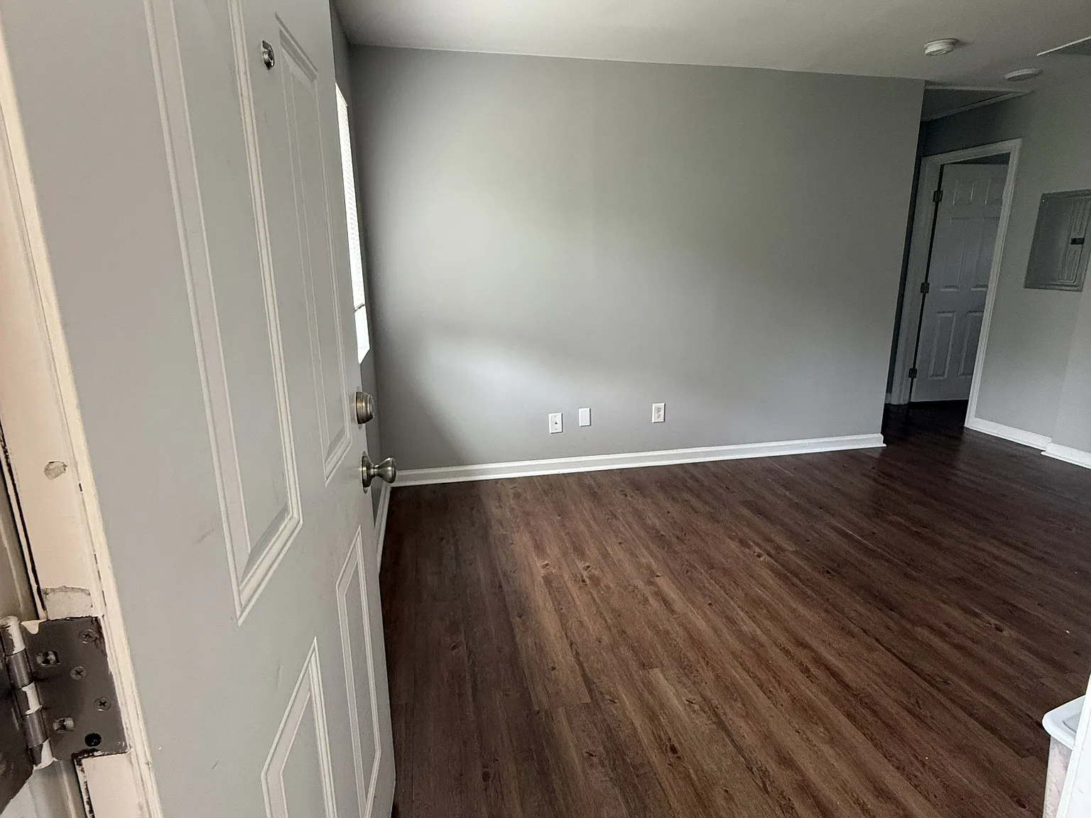2 bed, 700 sqft, $1,400 — Photo 1