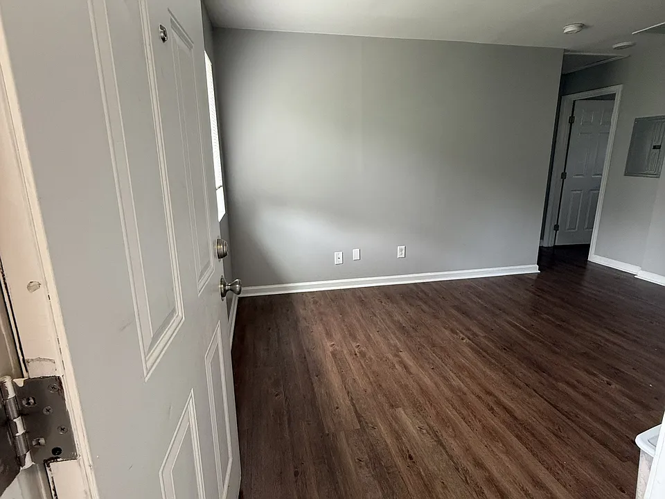 641 Formwalt St SW #4