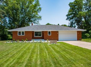 53100 Flicker Ln, South Bend, IN 46637