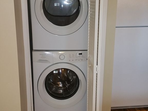 2nd image of 1335 Fair Ave #2B