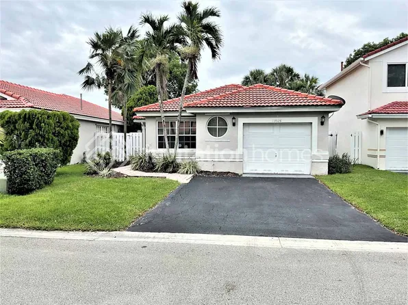 13528 NW 5th Ct, Fort Lauderdale, FL 33325