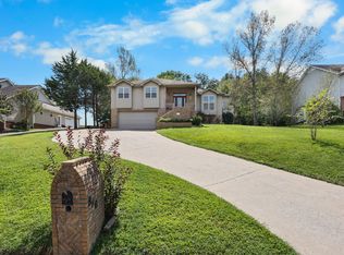 886 Glenraven Dr, Clarksville, TN 37043