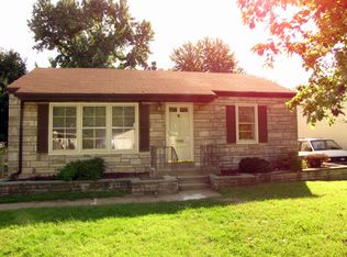 220 Du Bourg Ln, Florissant, MO 63031