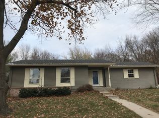 1946 S 80th St, Lincoln, NE 68506