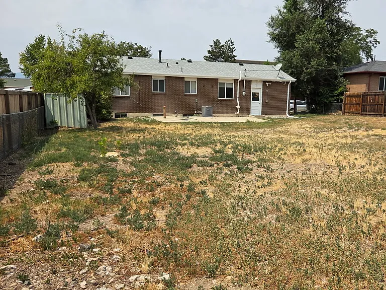 8552 Wagner Dr — Photo 11