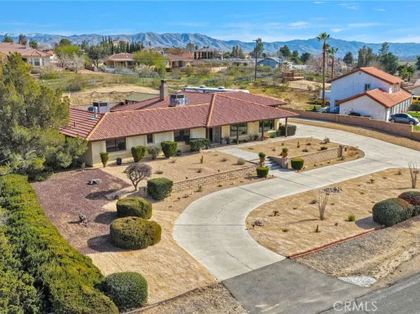 19978 Eyota Rd, Apple Valley, CA 92308