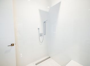400 Old Woodward Ave #312, Birmingham, MI 48009