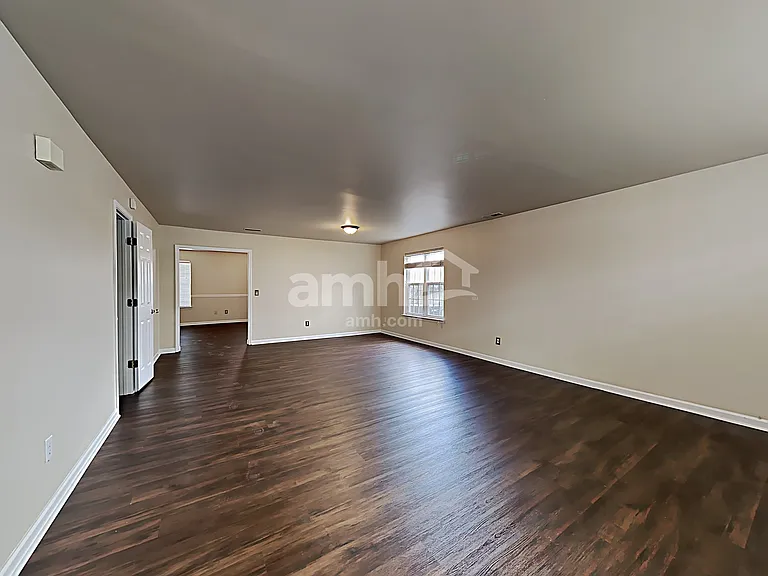 1616 Harrison Way — Photo 6