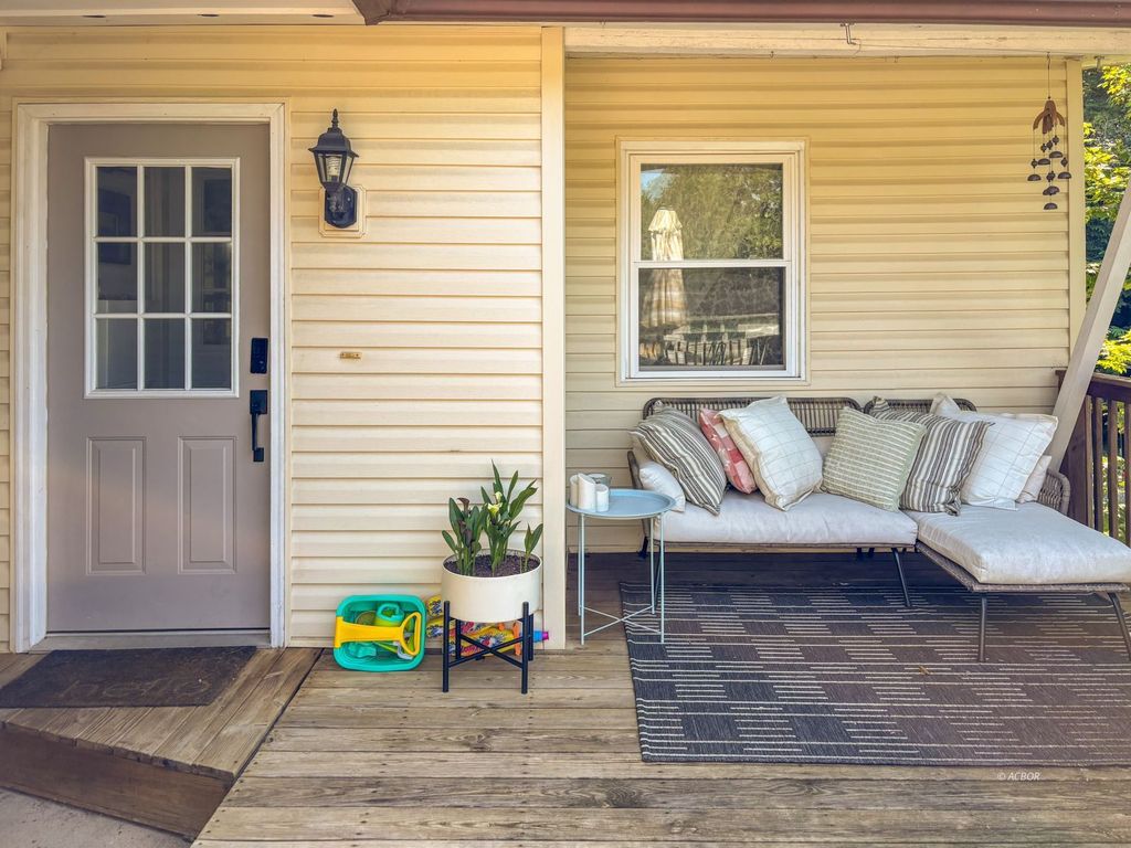 Real estate listing image