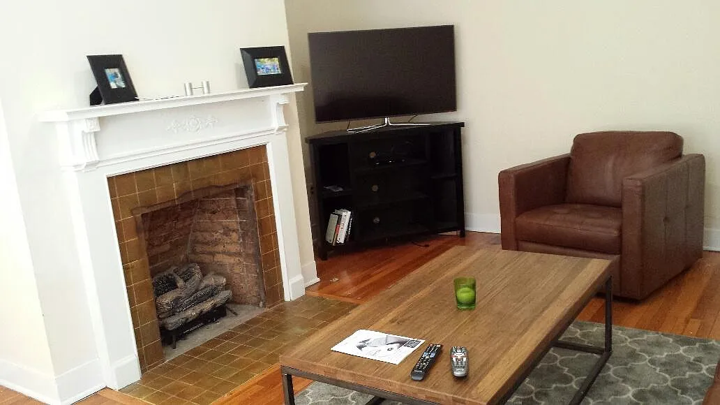 711 Ash St — Photo 3