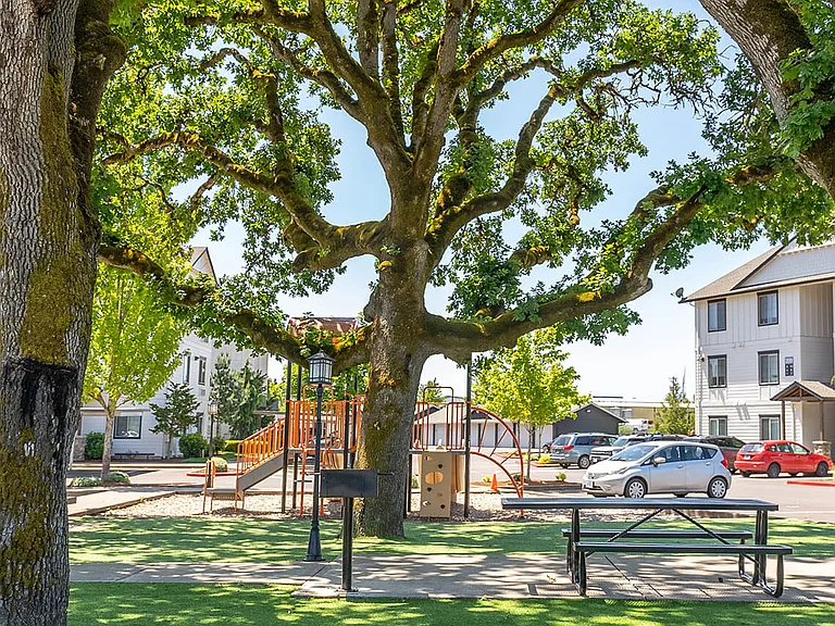 Riverplace Apartment Homes — Photo 60