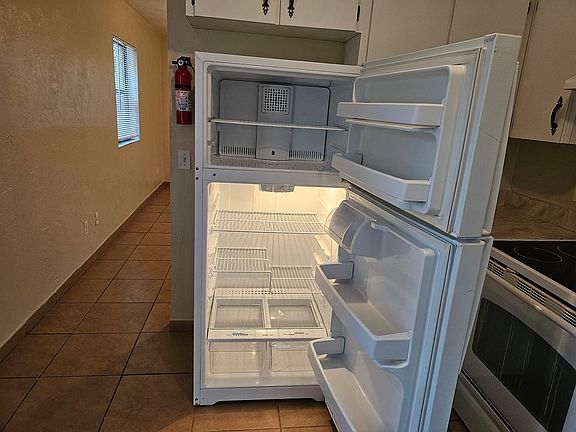 5th image of 769 Georgia St #C-3
