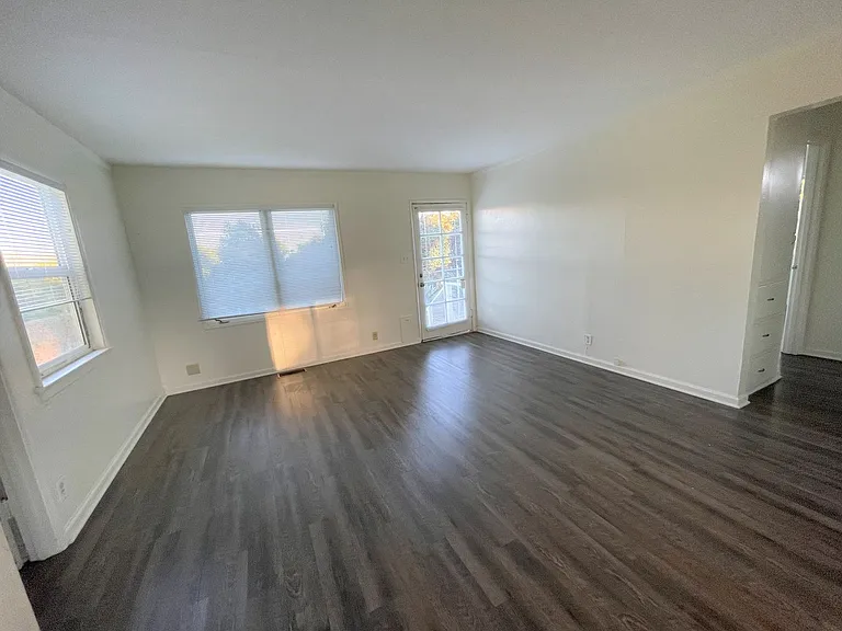 3133 W Telegraph Rd — Photo 3