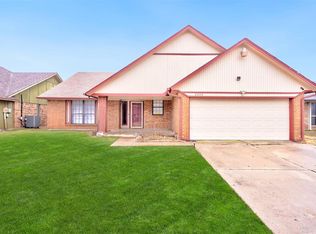 8328 NW 109th St, Oklahoma City, OK 73162