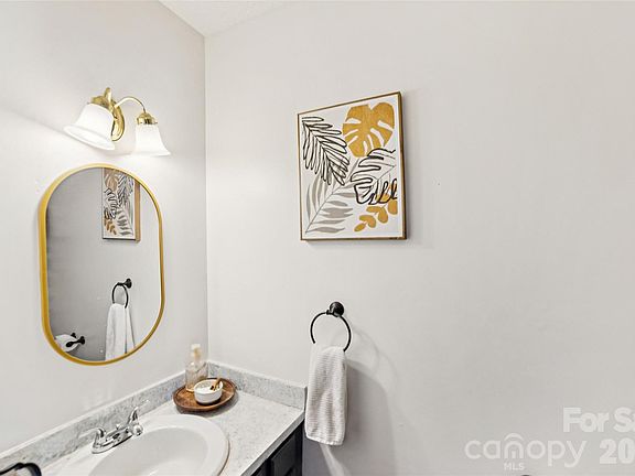 5th image of 1491 20th Ave NE APT 2