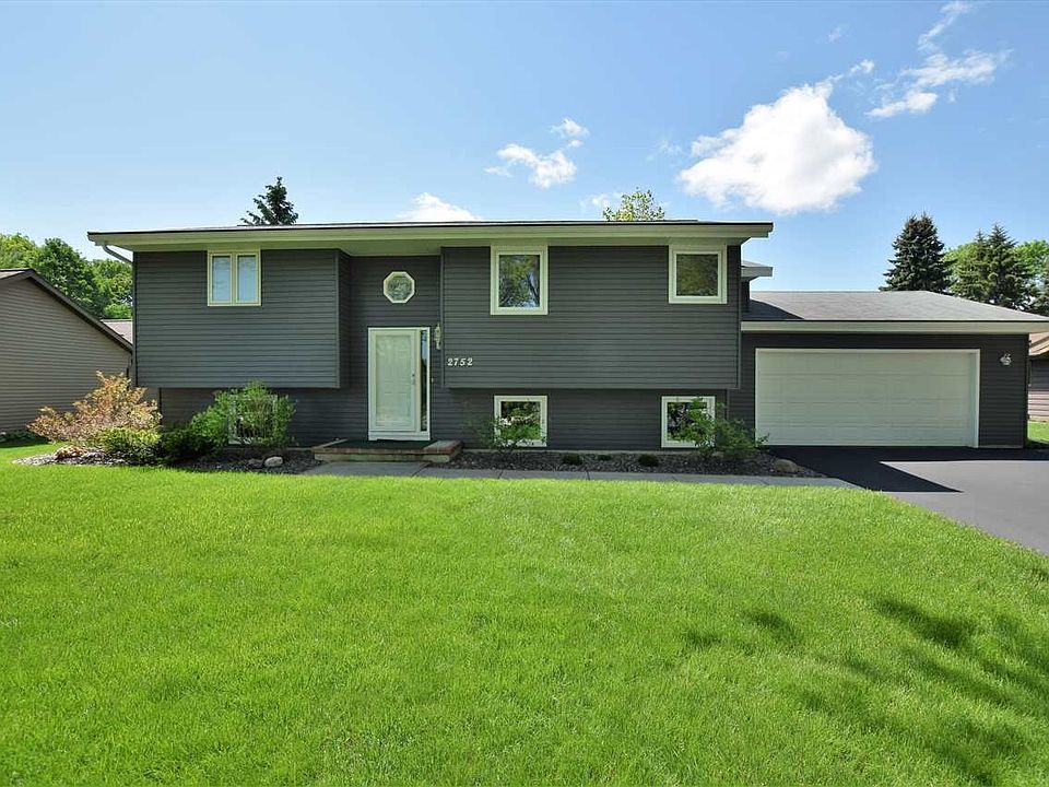 1st image of 2752 Woodstock Ct