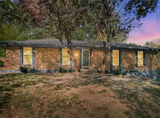 1105 SW Mic O Say Dr, Blue Springs, MO 64015